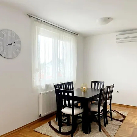 Family House Apartment Banja Luka