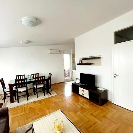Appartement Family House *